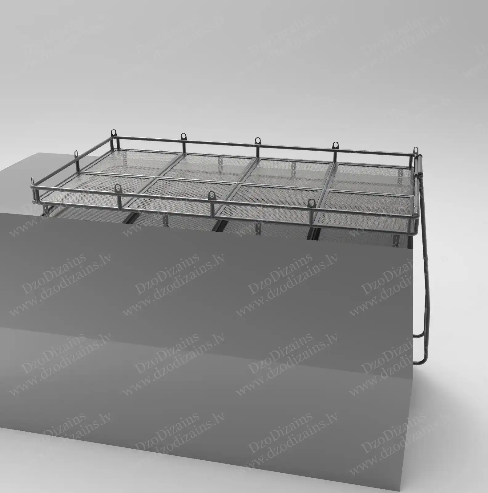 Практичный металлический багажник на крышу с решёткой и надёжными креплениями