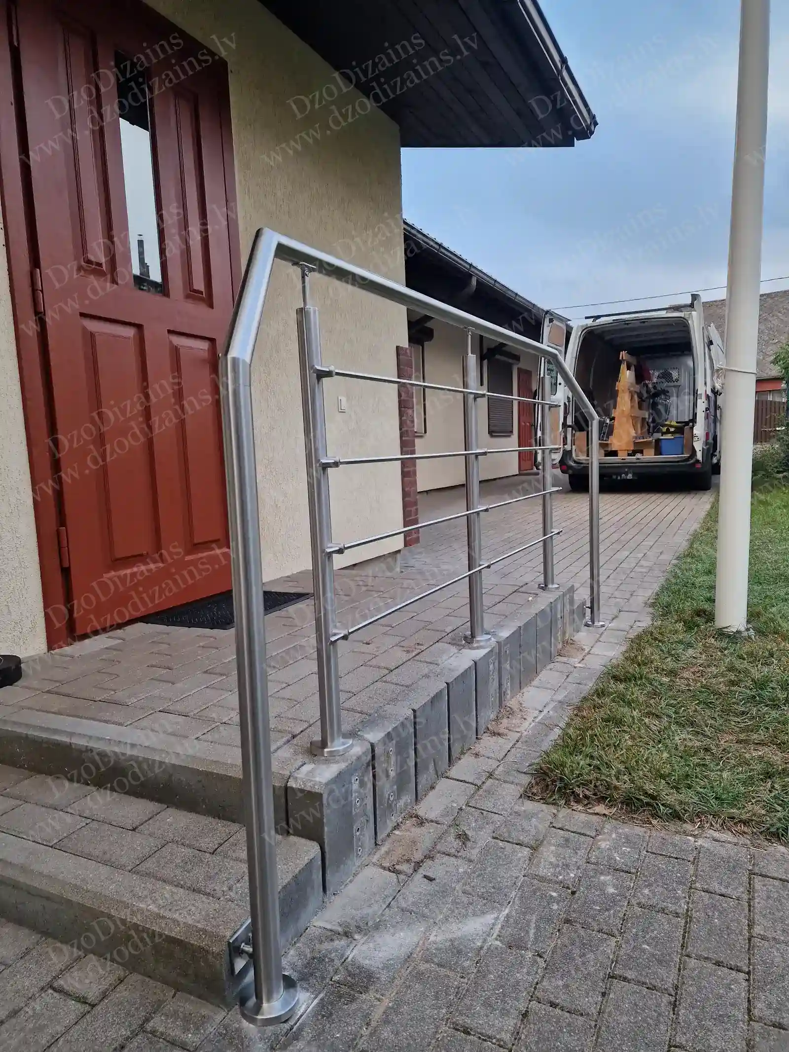 Система перил из нержавеющей стали с прочной конструкцией